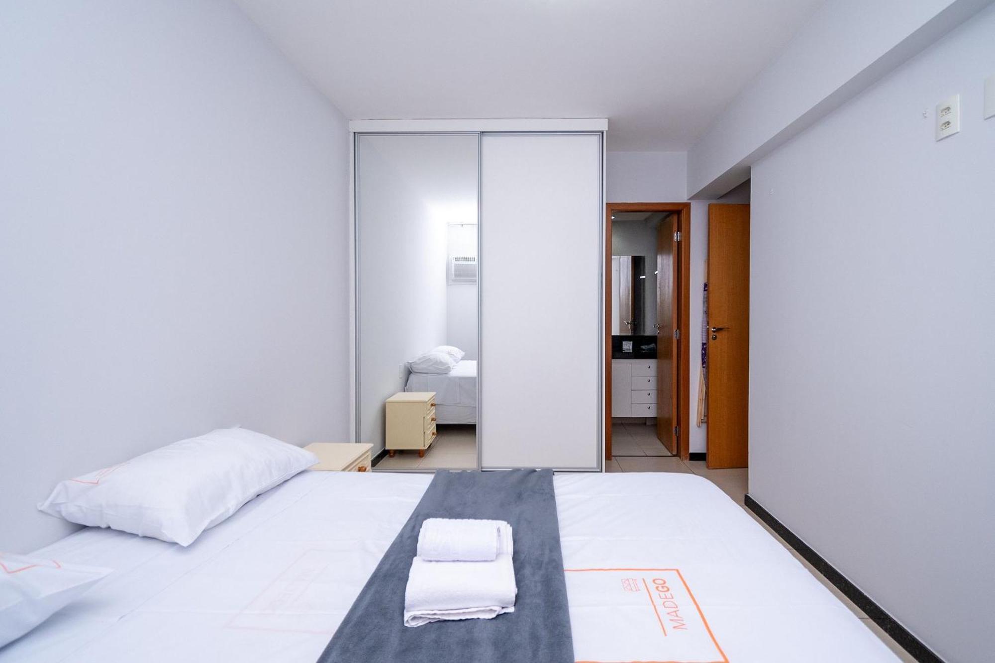 Pde - Apartamentos Proximos Do Centro Goiânia Eksteriør billede