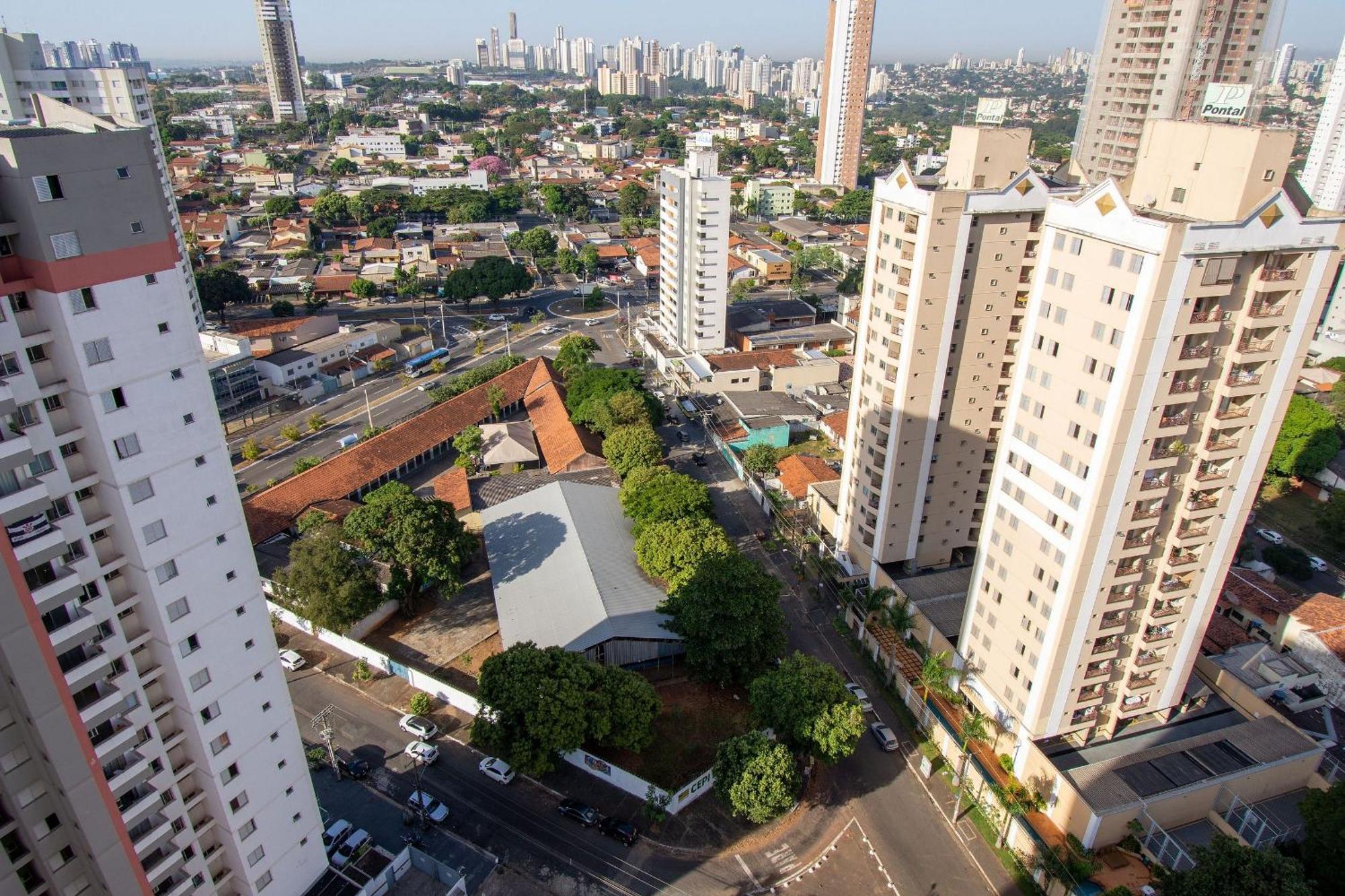 Pde - Apartamentos Proximos Do Centro Goiânia Eksteriør billede